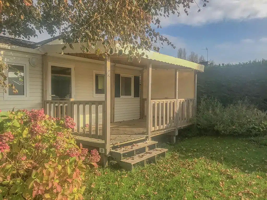 MOBILE-HOME RENTAL 3/4 PERSONS 2 BEDROOMS