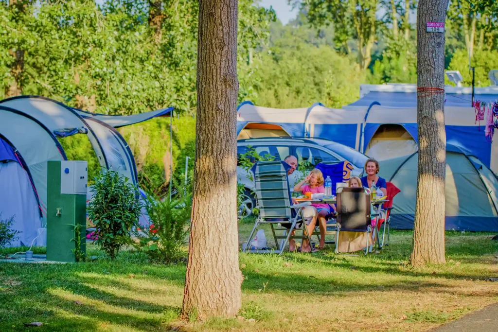 camping site near belz